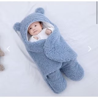 Selimut Bedong Bayi Karakter Berkaki Lucu 0-6 Bulan (Bulu Domba Sherpa)