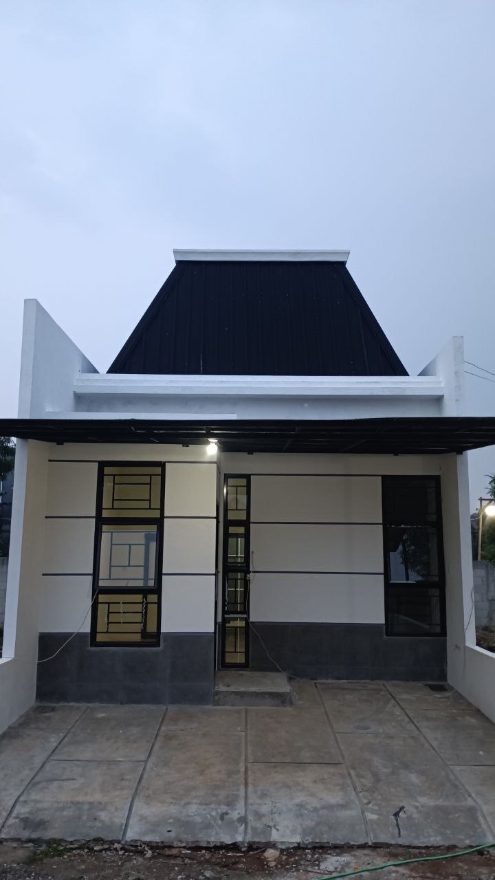 Fasad rumah mewah Type Jayakarta di Pamulang Premiere